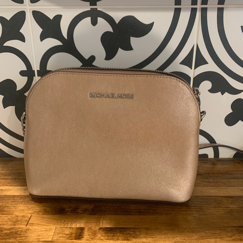 Small dome Michael Kors cross body purse